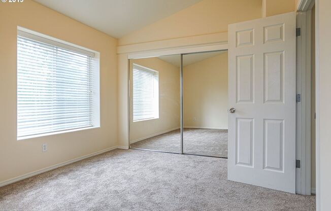 3 beds, 2 baths, $2,195, Unit # L 78