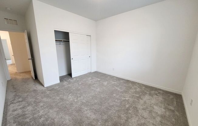 3 beds, 2.5 baths, $1,950