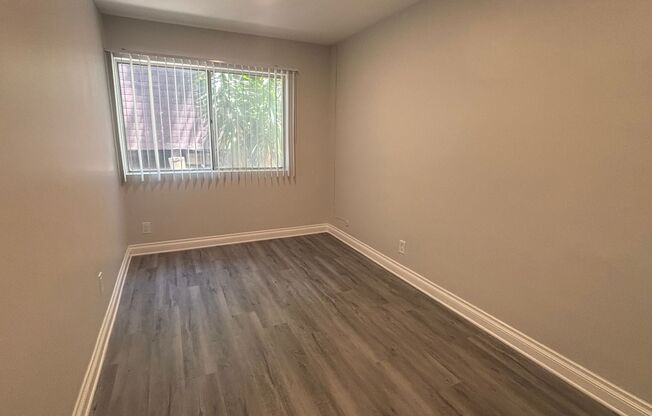3 beds, 1 bath, 1,250 sqft, $2,398, Unit 310