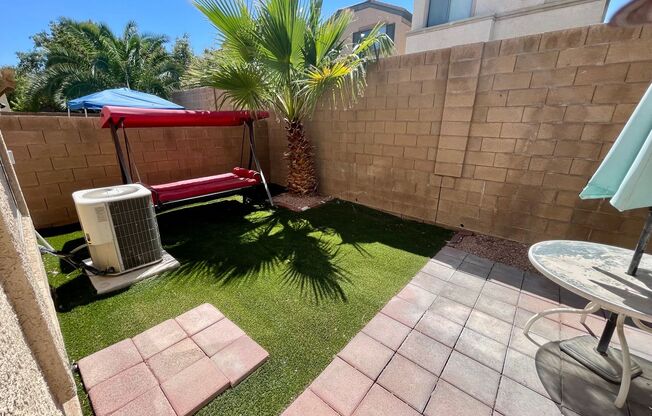 3 beds, 2 baths, $1,800