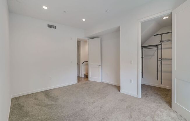 1 bed, 1.5 baths, 850 sqft, $2,450, Unit 08