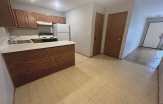 2 beds, 2 baths, $950