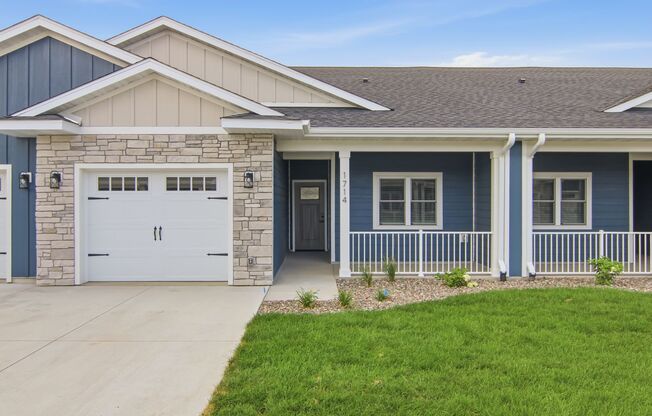 MOVE INTO NEW! Luxury 2-bed/2-bath + Half-Off First Month's Rent & Security Deposit