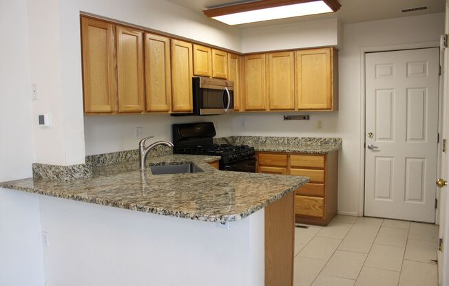 2 beds, 2.5 baths, $2,500, Unit #D