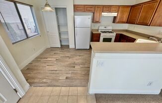 2 beds, 2.5 baths, $1,650, Unit # 2