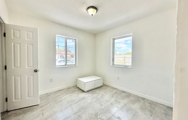 Freshly remodelled 2bed/1bath in a duplex close to Wynwood: for rent now @ $ 2,400.00!