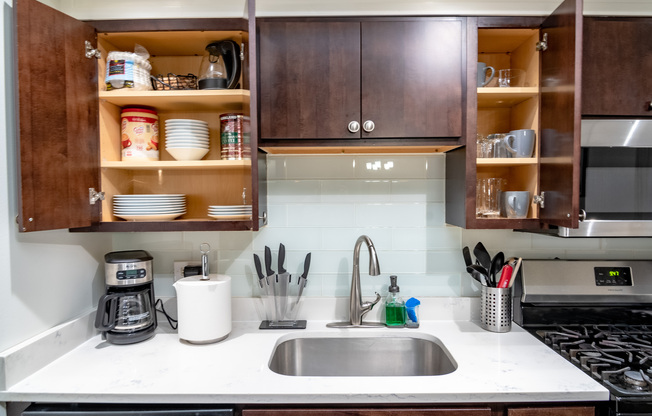 2010 S Wabash Ave, Chicago IL 2R