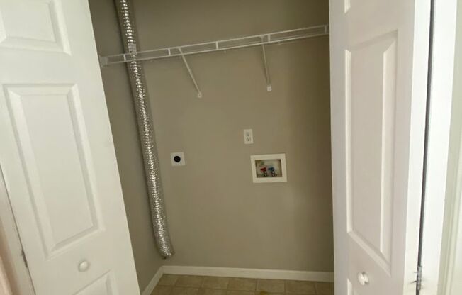 1 bed, 1 bath, 650 sqft, $815, Unit 134F