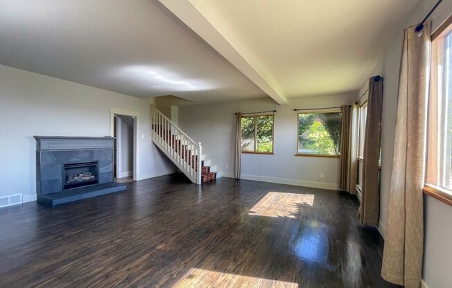 3Bd/2Ba Shoreline House