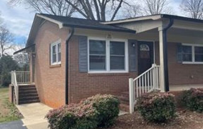 2 beds, 1 bath, 855 sqft, $1,250, Unit 3B