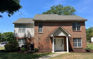 2 Bed, 1.5 Bath Updated 2 Story Duplex/Townhome in NW Charlotte