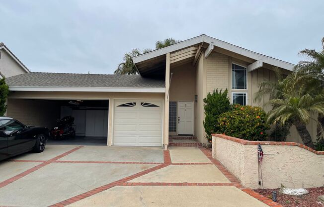 4bed 2 ba 3 car with pool Beautiful Oceanwood Home near Edison High School