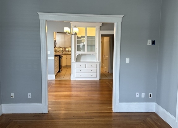 2 beds, 1 bath, 1,050 sqft, $2,900, Unit 1