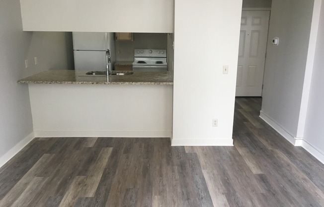 1 bed, 1 bath, $1,095