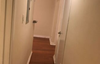 1 bed, 1 bath, 528 sqft, $1,050, Unit 108