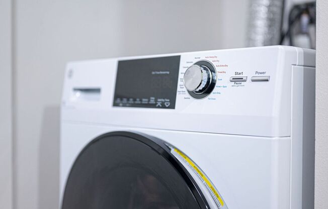 2 beds, 1 bath, 660 sqft, $2,850, Unit 311