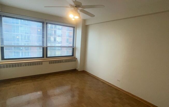 1 bed, 1 bath, 750 sqft, $1,725, Unit 418-1003