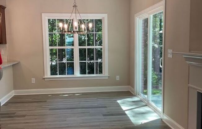 Townhome in Holly Springs! Garage!