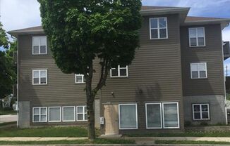 3875 S. Clement Ave