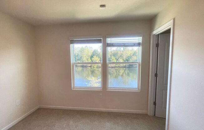 2 beds, 2.5 baths, $1,650