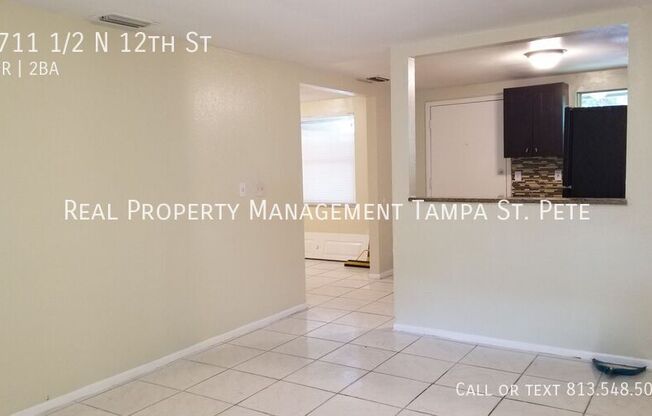 8711 1/2 N 12 ST