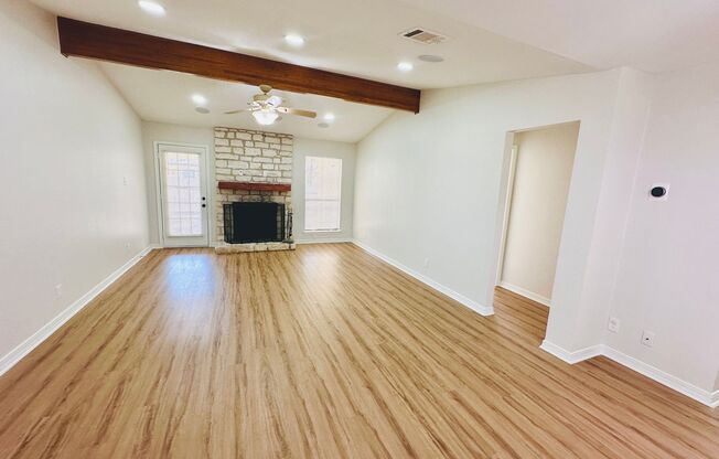 MOVE IN SPECIAL!!! - Updated 3-Bed Home with Granite Kitchen & Private Backyard in Round Rock