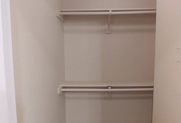 2 beds, 2 baths, 910 sqft, $2,895, Unit 406