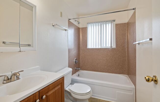1 bed, 1 bath, 500 sqft, $1,195, Unit 44