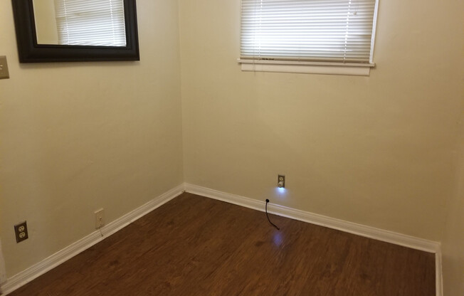 2 beds, 1 bath, $1,550