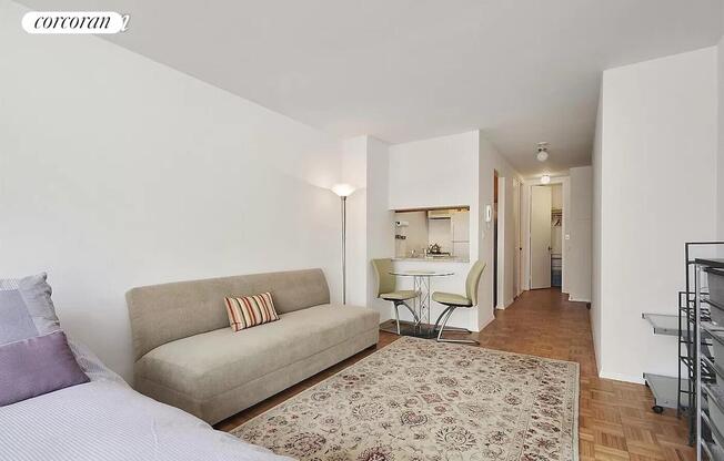 Studio, 1 bath, 417 sqft, $3,400, Unit 12A