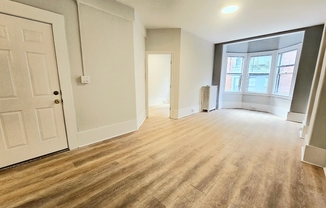 2 beds, 1 bath, $4,200, Unit 2