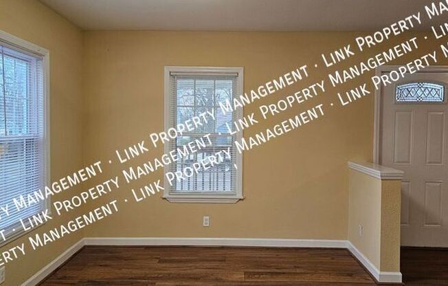 129 N MOORE RD