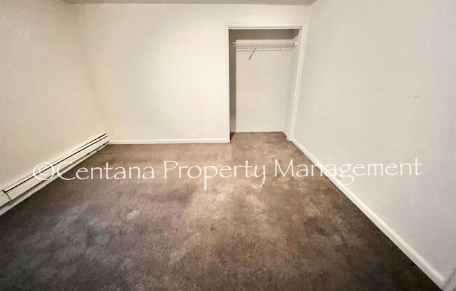 2 beds, 1 bath, $1,300, Unit 115 A