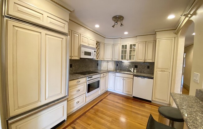 99 SAINT MARYS ST