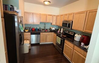 Private updated Large 2bed 2bath condo for rent!