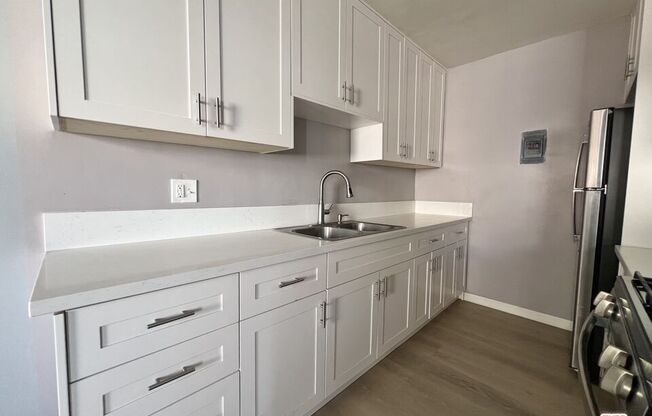 1 bed, 1 bath, 700 sqft, $2,250, Unit 9