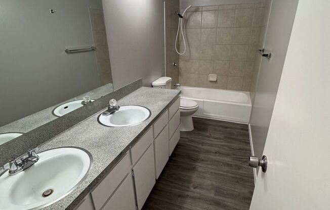 2 beds, 1 bath, 864 sqft, $1,195, Unit Unit 09