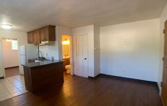 1 bed, 1 bath, 650 sqft, $850, Unit Unit 1