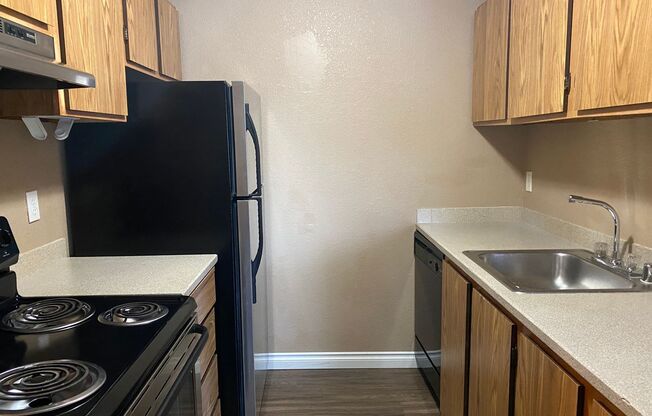 3 beds, 2 baths, 643 sqft, $2,550, Unit B402