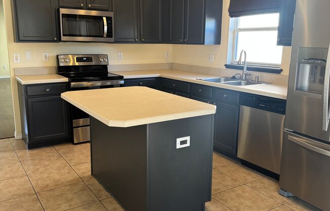 273 CLYDESDALE CIR