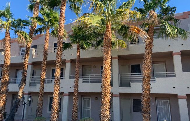 2 bedroom condo in Laughlin!