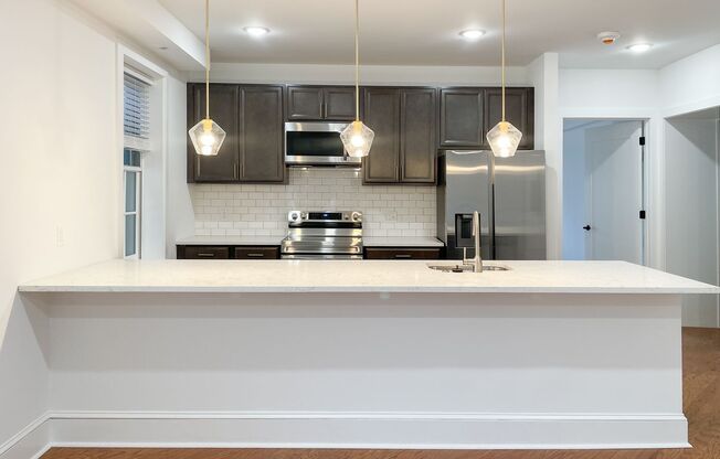 212 W 9th 8049 Master Tenant