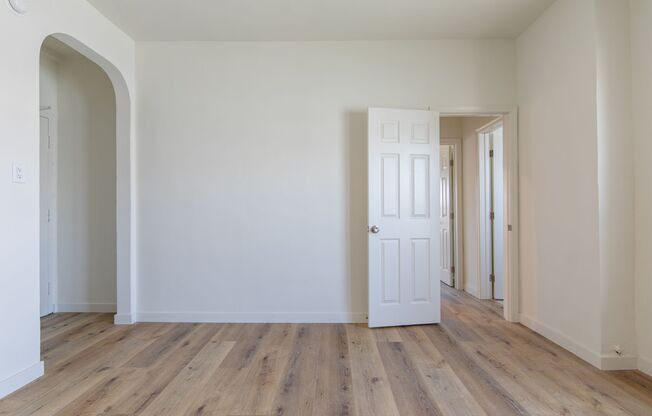 St. Andrews II Apartments | Historic and Renovated Homes with Views Of LA