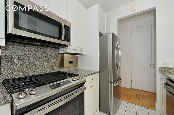 2 beds, 2 baths, $8,750, Unit 56E