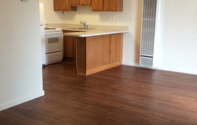 1 bed, 1 bath, 546 sqft, $2,395, Unit 02