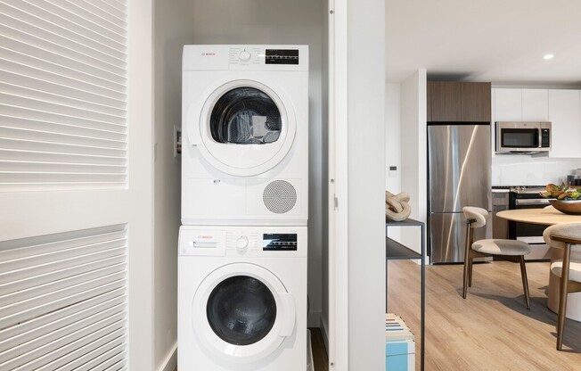 1 bed, 1 bath, $3,690, Unit 811N