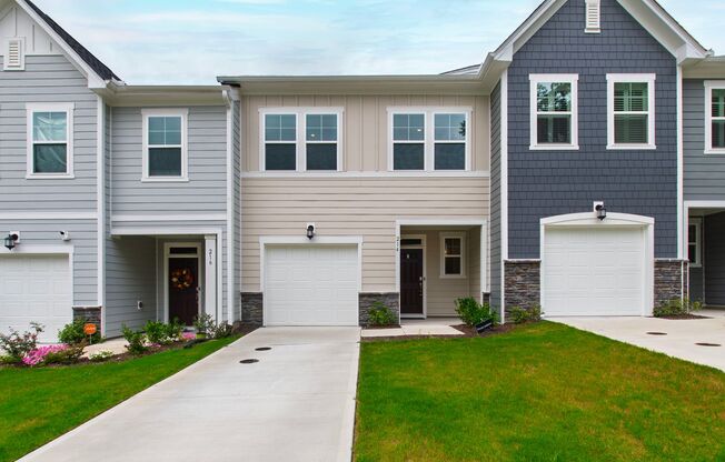 Bright & Beautiful! Modern 3-Bedroom Townhome Retreat