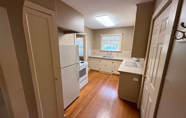 2 beds, 1.5 baths, 1,160 sqft, $1,750, Unit 7342