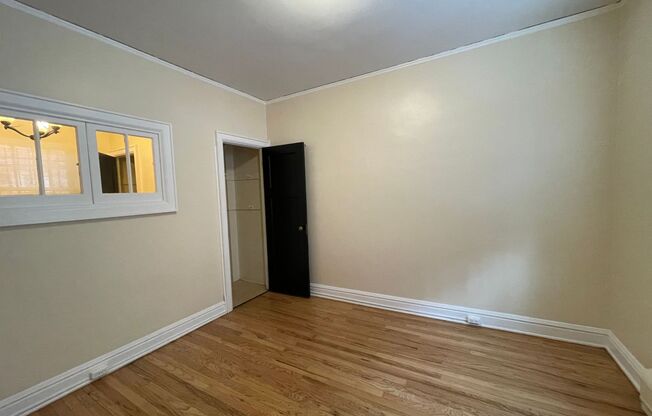 1 bed, 1 bath, 605 sqft, $1,195, Unit B-16
