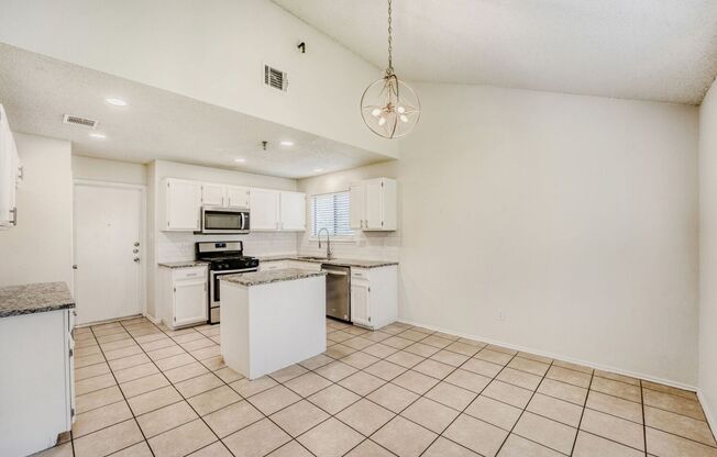Single story 3 bedroom 2 bath home in Gracywoods